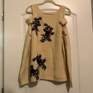 Large embroidery sweater